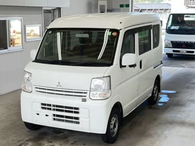 Mitsubishi Minicab Van
