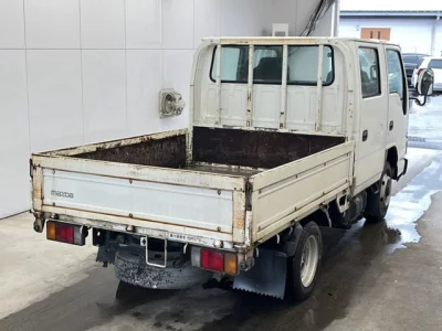 Mazda Titan