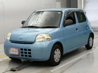 Daihatsu Esse