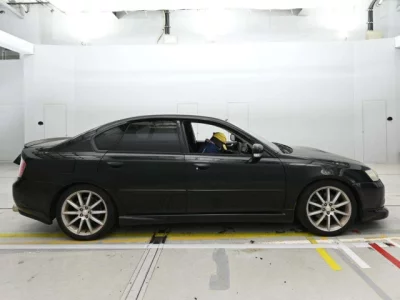 Subaru LEGACY B4