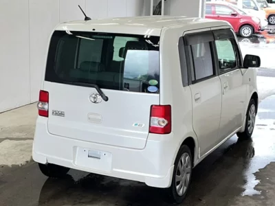 Toyota Pixis Space