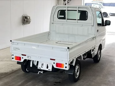 Nissan Clipper Truck
