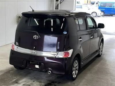 Toyota bB