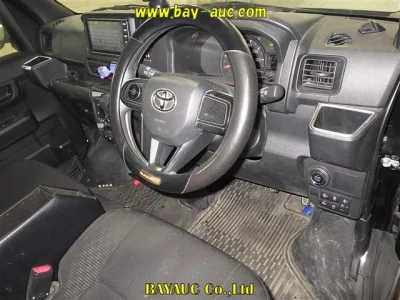 Toyota Pixis Van