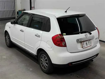 Mazda Verisa
