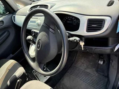 Subaru R2