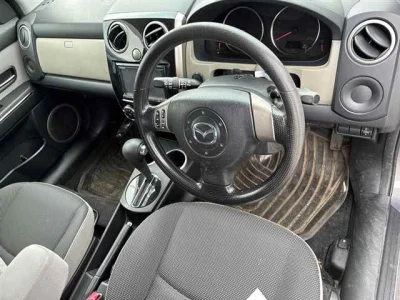 Mazda Verisa