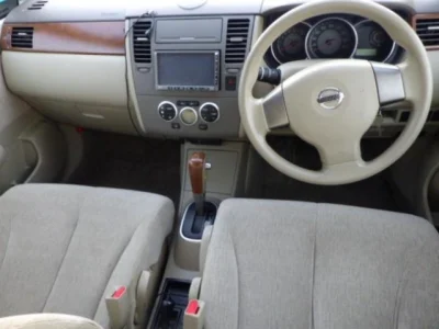 Nissan Tiida Latio