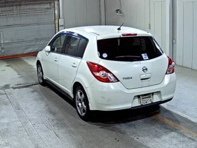 Nissan Tiida