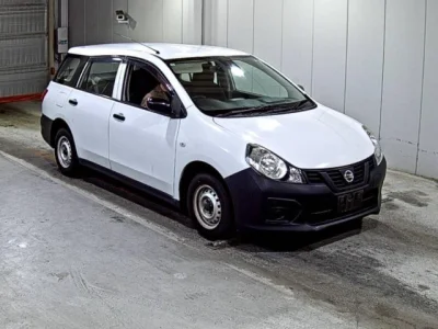 Nissan AD