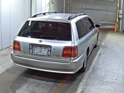 Toyota Crown Estate