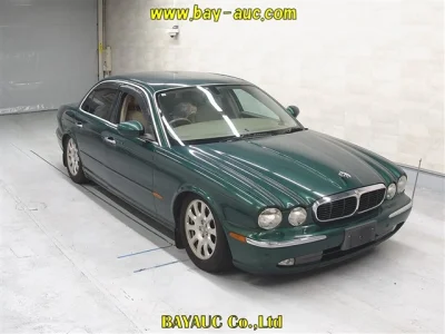 Jaguar XJ