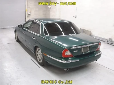 Jaguar XJ
