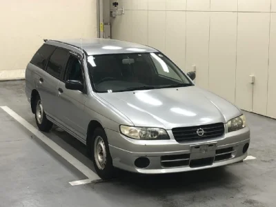 Nissan EXPERT