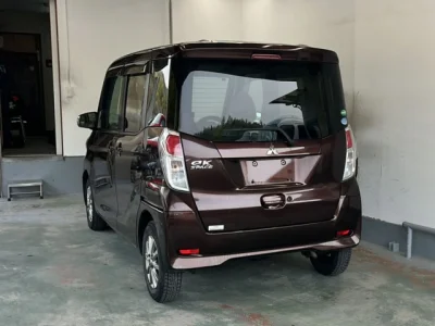 Mitsubishi eK X Space