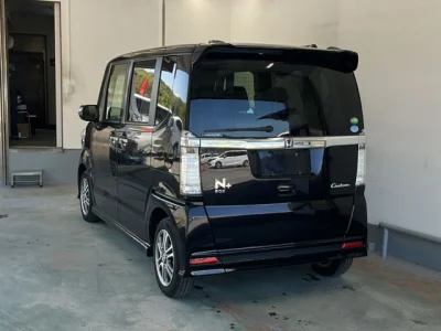 Honda N-Box+