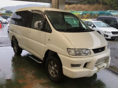 Mitsubishi DELICA