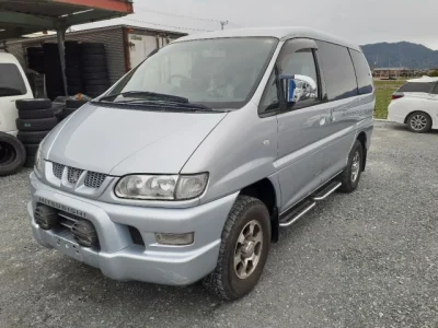 Mitsubishi DELICA