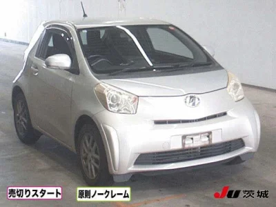 Toyota iQ