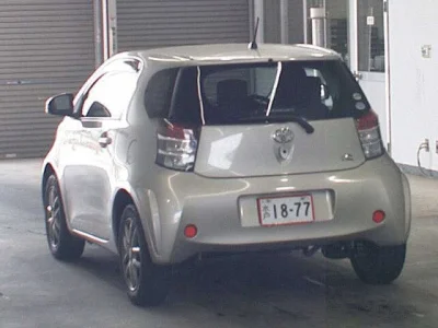 Toyota iQ