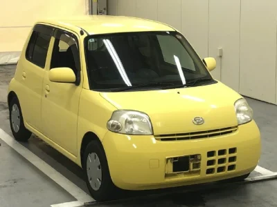 Daihatsu Esse