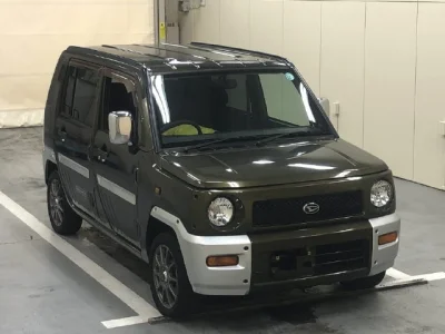 Daihatsu Naked