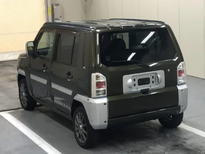 Daihatsu Naked