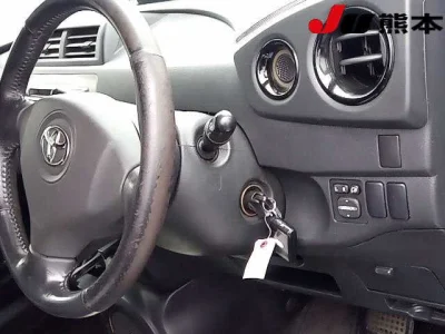 Toyota bB