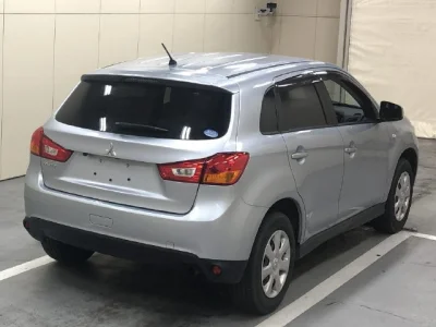 Mitsubishi RVR