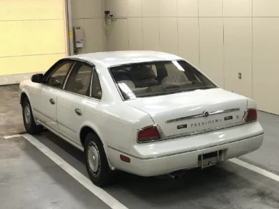 Nissan PRESIDENT
