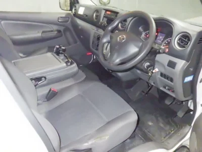Nissan Caravan