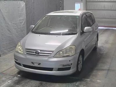 Toyota Ipsum