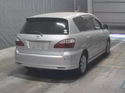 Toyota Ipsum