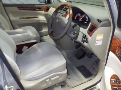 Toyota Ipsum