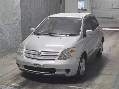 Toyota IST