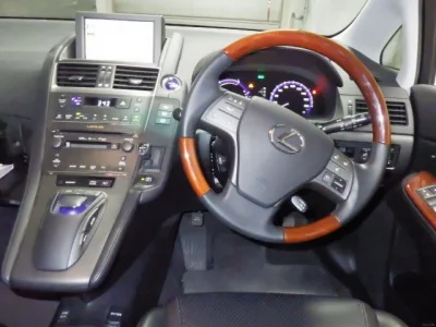 Lexus HS250h
