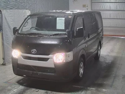 Toyota HiAce Van