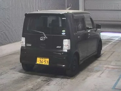 Toyota PIXIS SPACE