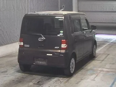 Toyota PIXIS SPACE