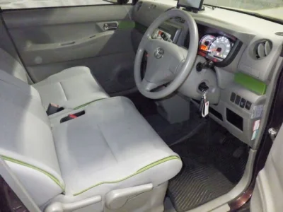 Toyota PIXIS SPACE