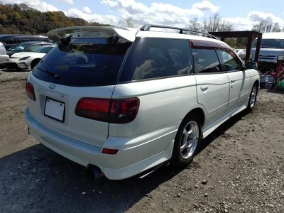 Nissan Avenir
