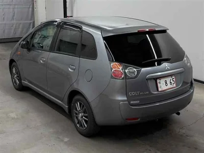 Mitsubishi Colt Plus