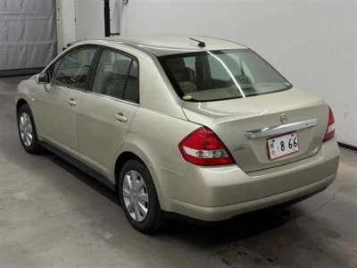 Nissan Tiida Latio