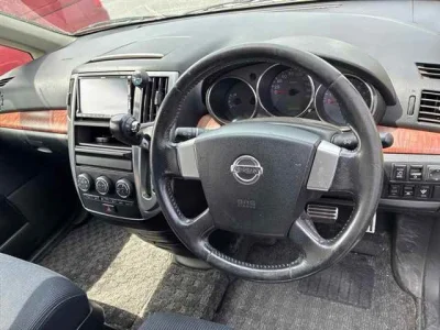 Nissan Presage