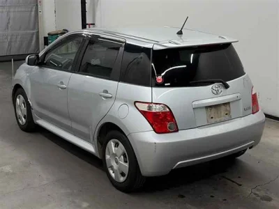 Toyota IST