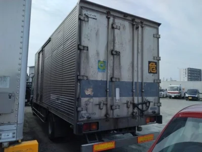 Isuzu Forward