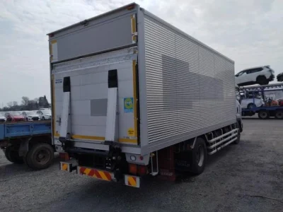 Isuzu Forward