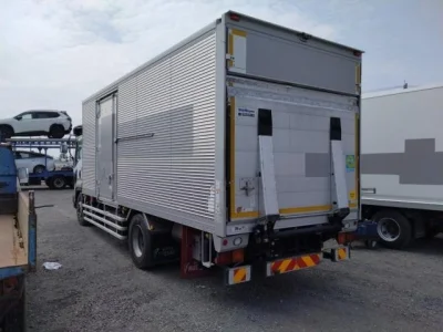 Isuzu Forward