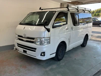 Toyota HIACE VAN