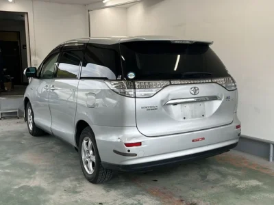 Toyota ESTIMA HYBRID